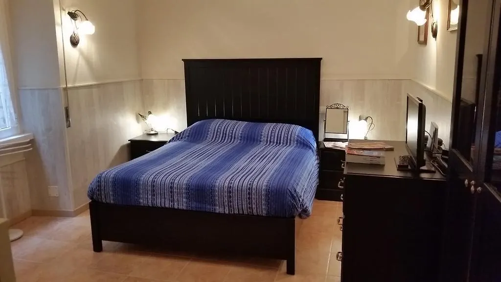 Casa Vacanze Nonno Giulio Holiday home Rome